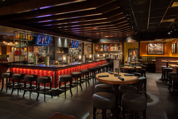 Houlihans Interior