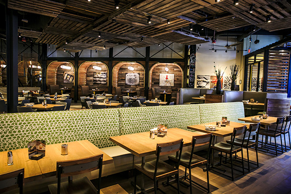 Rd D California Pizza Kitchen Opens