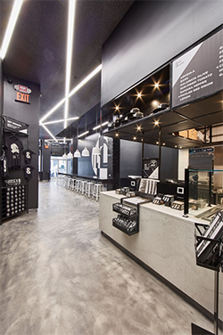 rd+d - &pizza Debuts in NYC with Dramatic Black and White Design