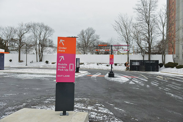 dunkinstore of the future drive thru