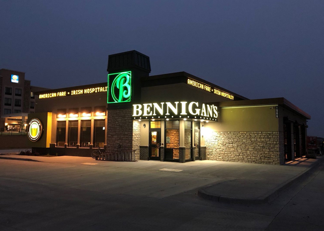 Bennigans Web