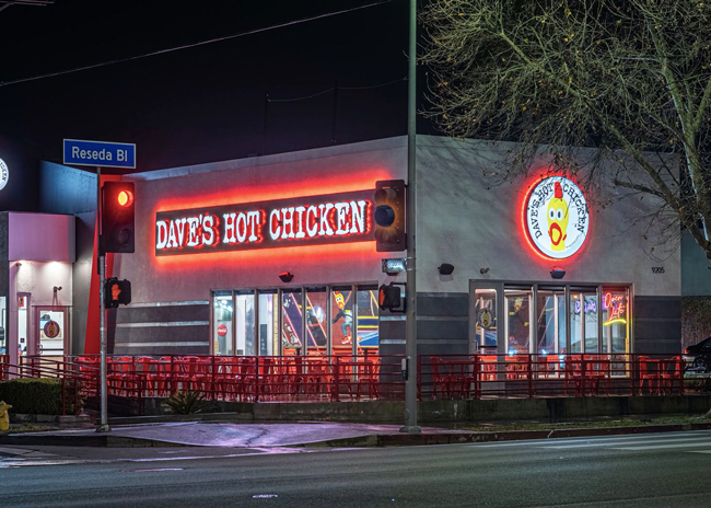 daves hot chicken racine