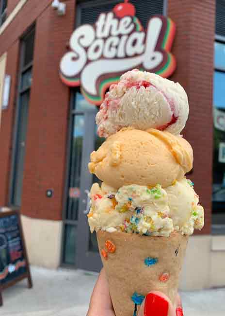 The Social offers an array of creative, house-made flavors including Cap’n Crunch infused ice cream with clusters of Fruity Pebbles.