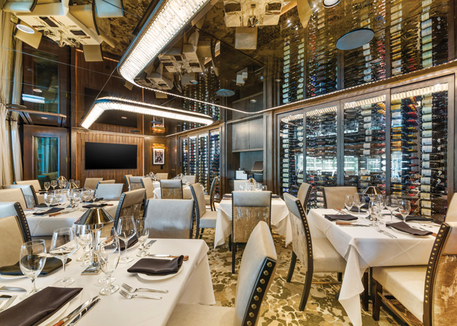 Standout light fixtures differentiate private dining at Maestro’s. Image courtesy of Maestro's