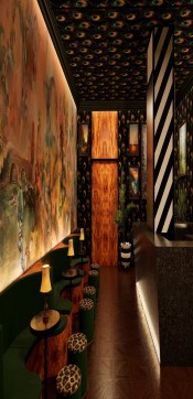 marylous s26 mlw entrance001